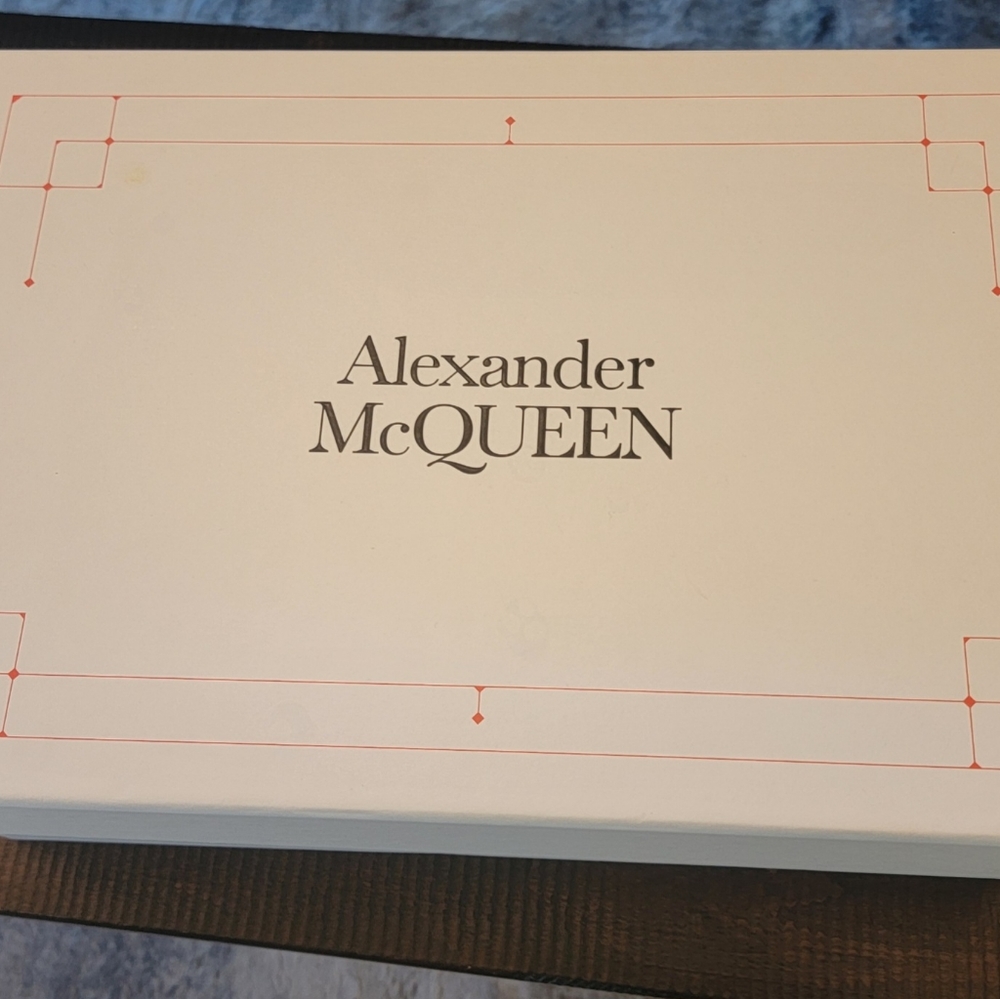 Alexander McQueen Black White Graffiti Logo Print Platform Sole Sneakers EU 43 - Picture 6 of 7
